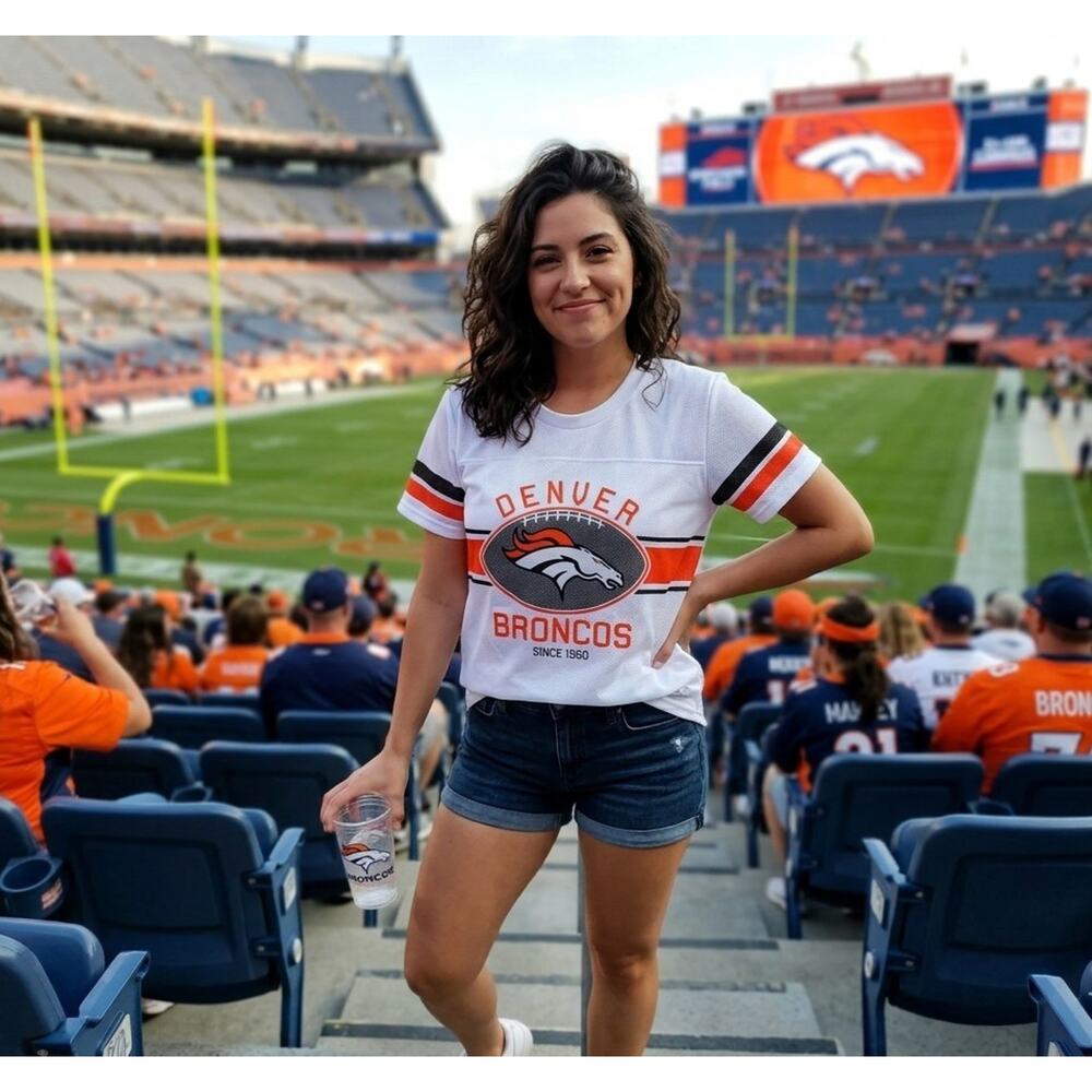Denver Broncos NFL Women’s Jersey White Ultra Game Size Small Pre-Owned